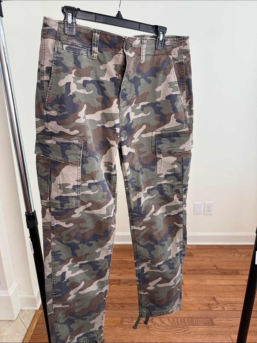American Eagle Outfitters Camo Cargo Pants - Green/Brown